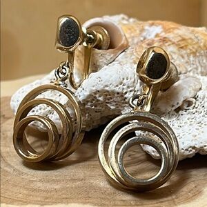 Vintage Gold Tone Brutalist Spiral Drop Screwback Earrings